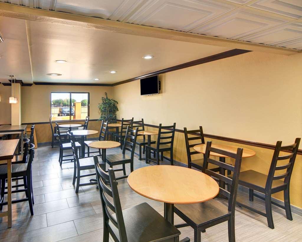 Quality Inn Dfw Airport North - Irving Restaurant bilde